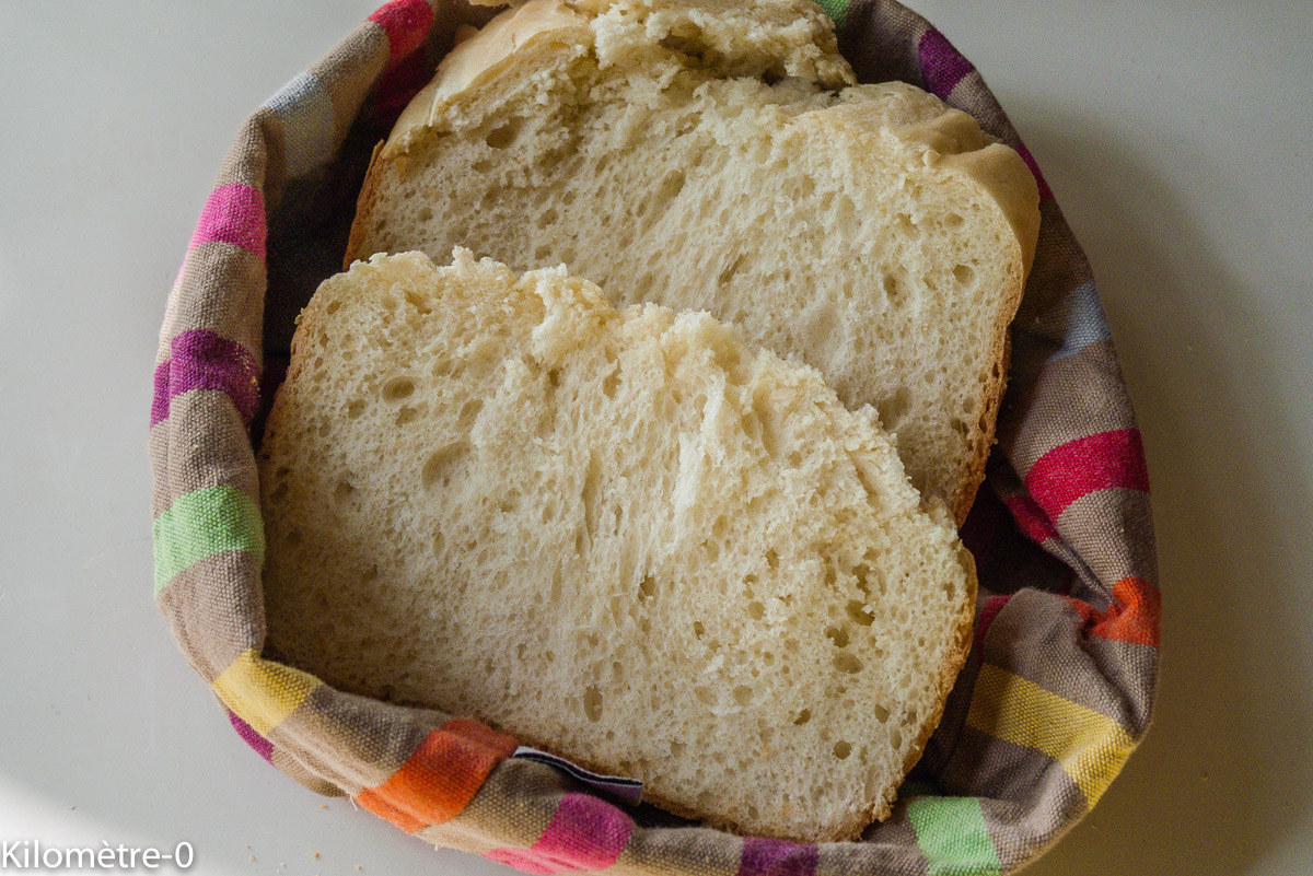 Photo de recette de pain de mie gourmande, facile, rapide, léger, bio de Kilomètre-0, blog de cuisine réalisée à partir de produits locaux et issus de circuits courts