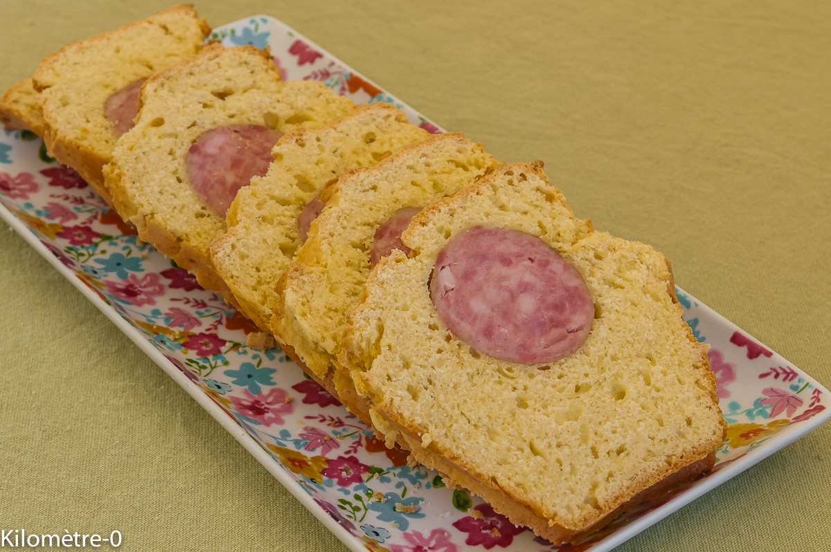 Photo de recette de  saucisse de Morteau en brioche facile, rapide de Kilomètre-0, blog de cuisine réalisée à partir de produits locaux et issus de circuits courts