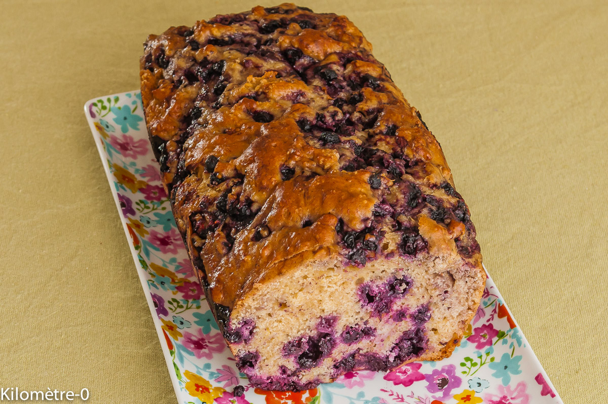 Photo de recette de bread cake facile rapide, bio, myrtilles, banane de Kilomètre-0, blog de cuisine réalisée à partir de produits locaux et issus de circuits courts