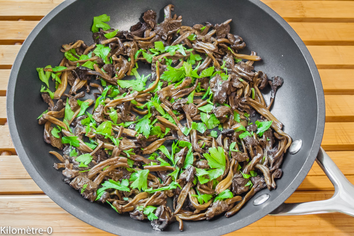 Photo de recette de girolles, facile, rapide, légère, bio de Kilomètre-0, blog de cuisine réalisée à partir de produits locaux et issus de circuits courts
