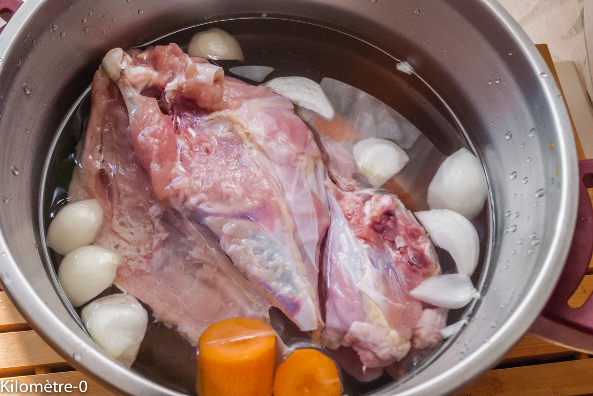 Photo de recette de soupe, potimarron, volaille, poulet, facile, simple, rapide, bio de Kilomètre-0, blog de cuisine réalisée à partir de produits locaux et issus de circuits courts