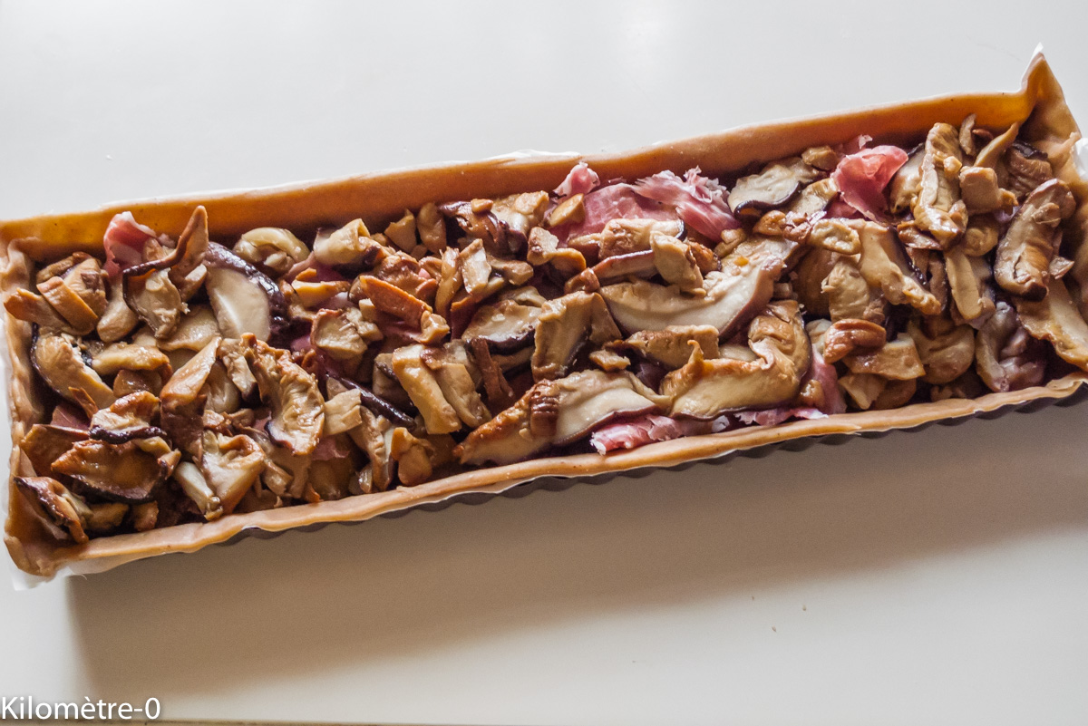 Photo de recette de tarte cèpes, châtaignes, jambon, emmental, facile, rapide, bio de Kilomètre-0, blog de cuisine réalisée à partir de produits locaux et issus de circuits courts