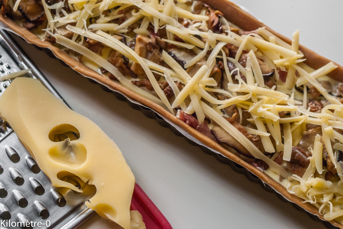 Photo de recette de tarte cèpes, châtaignes, jambon, emmental, facile, rapide, bio de Kilomètre-0, blog de cuisine réalisée à partir de produits locaux et issus de circuits courts