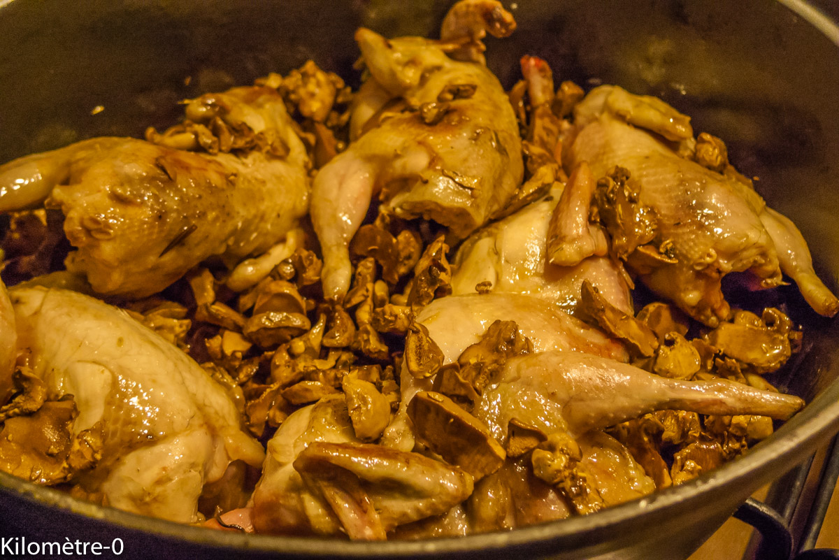 Photo de recette de caille, pied de mouton, champignons, raisins frais, raisin d'Italie, facile, rapide, léger, fêtes, Kilomètre-0, blog de cuisine réalisée à partir de produits locaux et issus de circuits courts