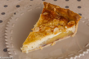 Photo de recette de tarte, poires, amandes, cerises, facile, rapide, léger, bio,Kilomètre-0, blog de cuisine réalisée à partir de produits locaux et issus de circuits courts