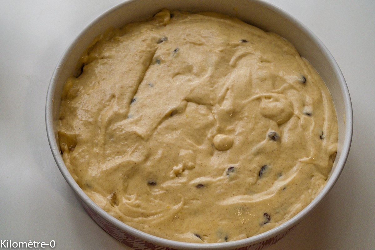 Photo de recette de gâteau facile, pommes, amandes, raisins secs, léger, bio de Kilomètre-0, blog de cuisine réalisée à partir de produits locaux et issus de circuits courts