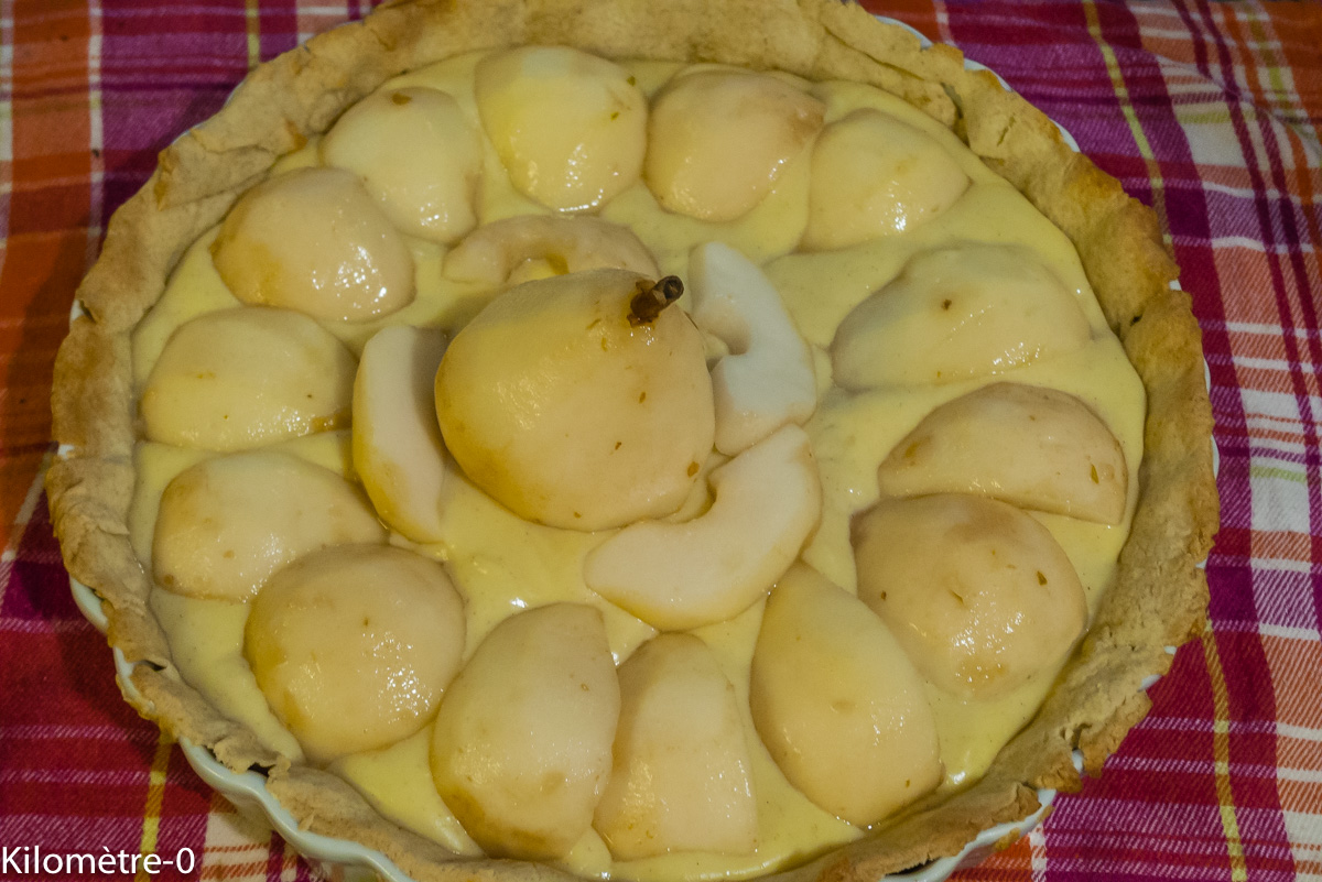 Photo de recette de tarte facile, poires, crème pâtissière, rapide, bio de Kilomètre-0, blog de cuisine réalisée à partir de produits locaux et issus de circuits courts