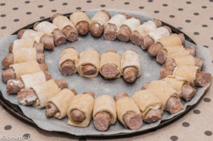 Photo de recette de couronne, apéro, pizza, saucisse, facile, enfant, anniversaire, Noël, fêtes, original, léger, rapide, beau, simple deKilomètre-0, blog de cuisine réalisée à partir de produits locaux et issus de circuits courts