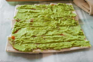Photo de recette de bûche salée, pain de mie, saumon, avocat, facile, rapide, léger, bio de Kilomètre-0, blog de cuisine réalisée à partir de produits locaux et issus de circuits courts