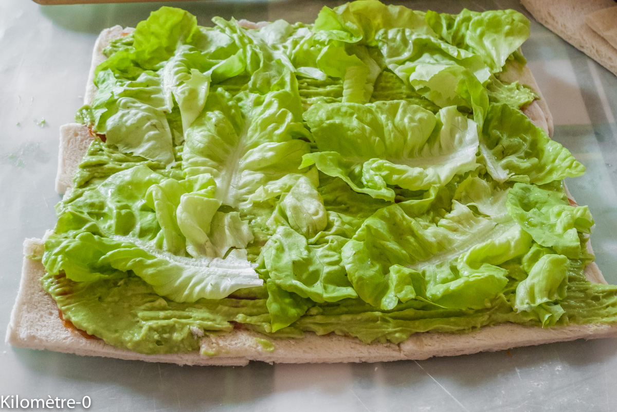 Photo de recette de bûche salée, pain de mie, saumon, avocat, facile, rapide, léger, bio de Kilomètre-0, blog de cuisine réalisée à partir de produits locaux et issus de circuits courts