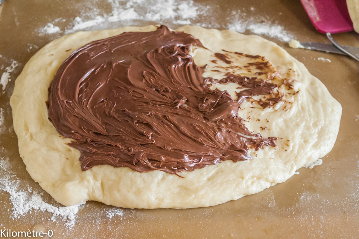 Photo de recette de brioche, nutella, bonhomme de neige, enfant, facile, anniversaire, goûter, anniversaire, original de Kilomètre-0, blog de cuisine réalisée à partir de produits locaux et issus de circuits courts