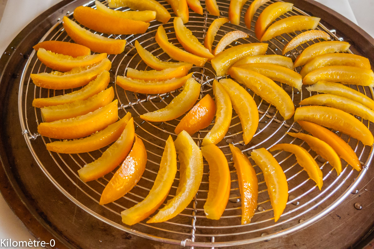 Photo de recette d'orangettes, maison, facile, bio de Kilomètre-0, blog de cuisine réalisée à partir de produits locaux et issus de circuits courts