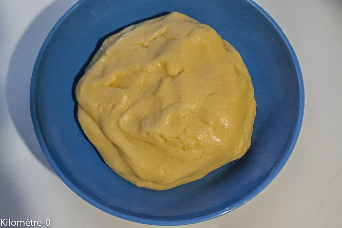 Photo de recette de sablés maison, pâte à sablé maison, facile, rapide, bio, biscuits, gâteaux secs, Noël de Kilomètre-0, blog de cuisine réalisée à partir de produits locaux et issus de circuits courts