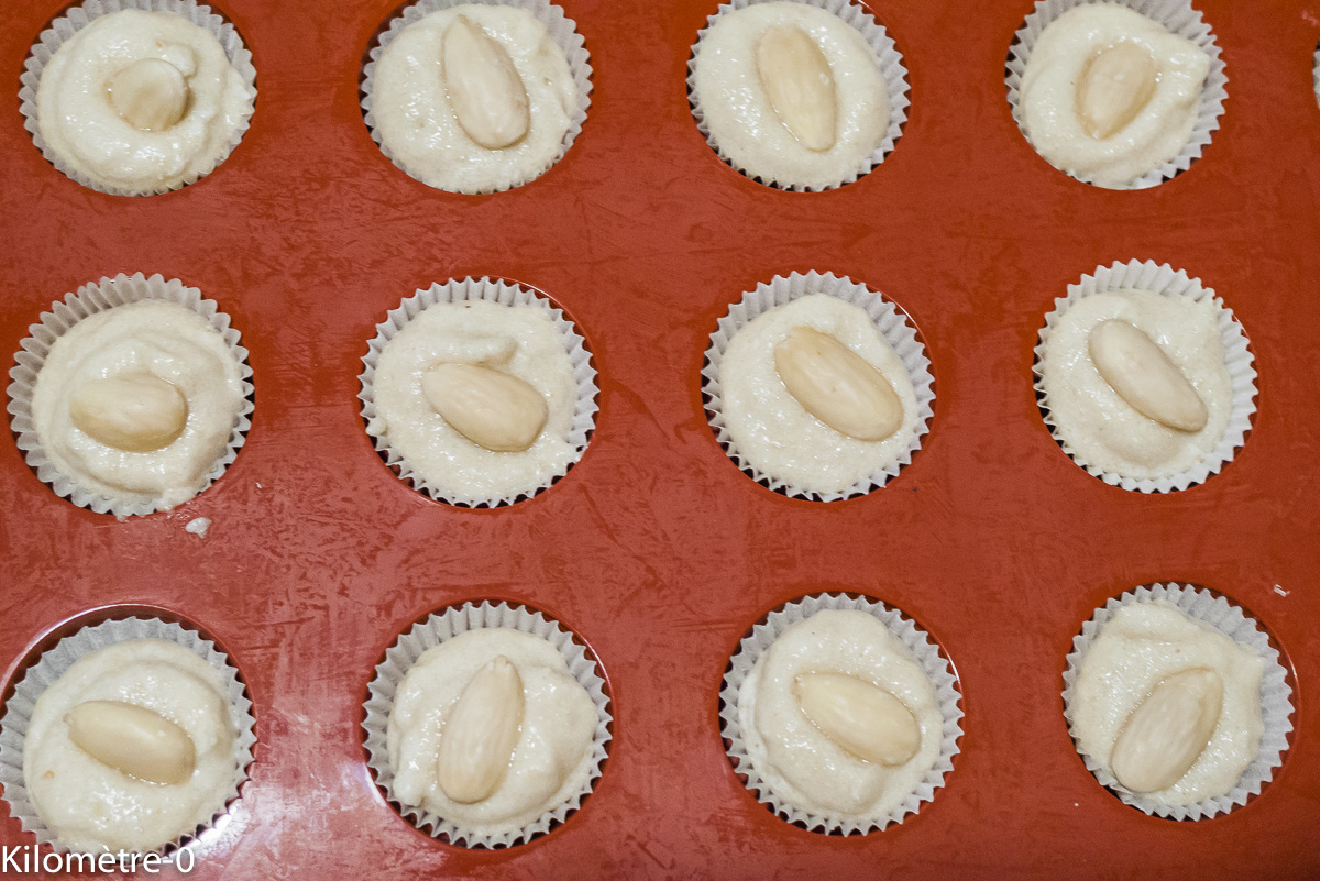Photo de recette de bouchées, amandes, friandises, facile, rapide, léger, bio de Kilomètre-0, blog de cuisine réalisée à partir de produits locaux et issus de circuits courts