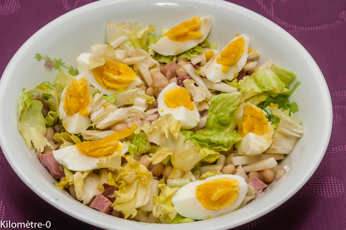 Photo de recette de salade, haricots blancs, oeuf, radis noir, facile, bio, rapide, léger, paysanne, terroir, maison Kilomètre-0, blog de cuisine réalisée à partir de produits locaux et issus de circuits courts