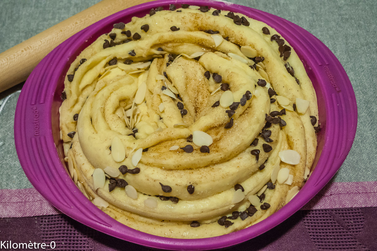 Photo de recette de brioche, facile, rosace, bio, légère, maison, économique, chocolat, Kilomètre-0, blog de cuisine réalisée à partir de produits locaux et issus de circuits courts