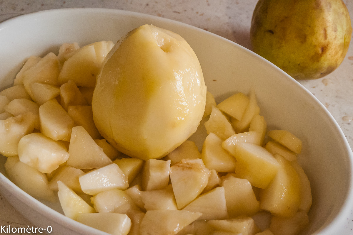 Photo de recette de crumble, poires, facile, spéculoos, rapide, léger, économique, pas cher,bio de Kilomètre-0, blog de cuisine réalisée à partir de produits locaux et issus de circuits courts