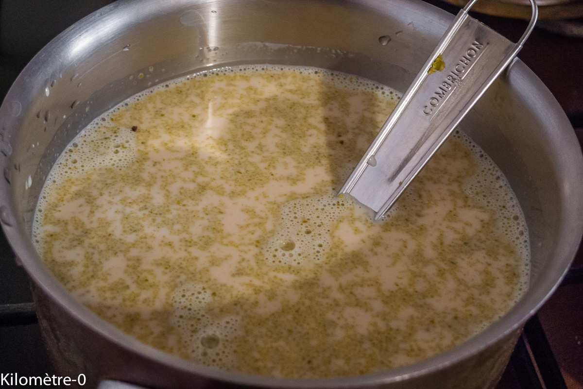 Photo de recette de flan aux pistaches de Kilomètre-0, blog de cuisine réalisée à partir de produits locaux et issus de circuits courts
