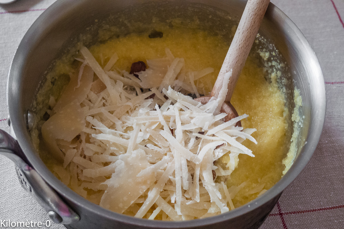 Photo de recette de polenta bio de Kilomètre-0, blog de cuisine réalisée à partir de produits locaux et issus de circuits courts