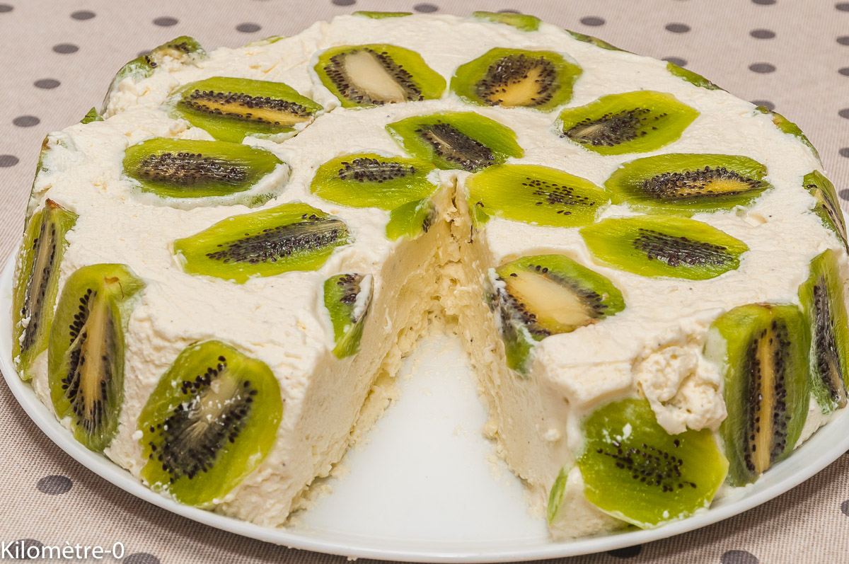 Photo de recette de bavarois à la vanille et aux kiwis, facile, léger de Kilomètre-0, blog de cuisine réalisée à partir de produits locaux et issus de circuits courts