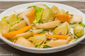 Photo de recette de salade, poire, mimolette, choux de Bruxelles de Kilomètre-0, blog de cuisine réalisée à partir de produits locaux et issus de circuits courts