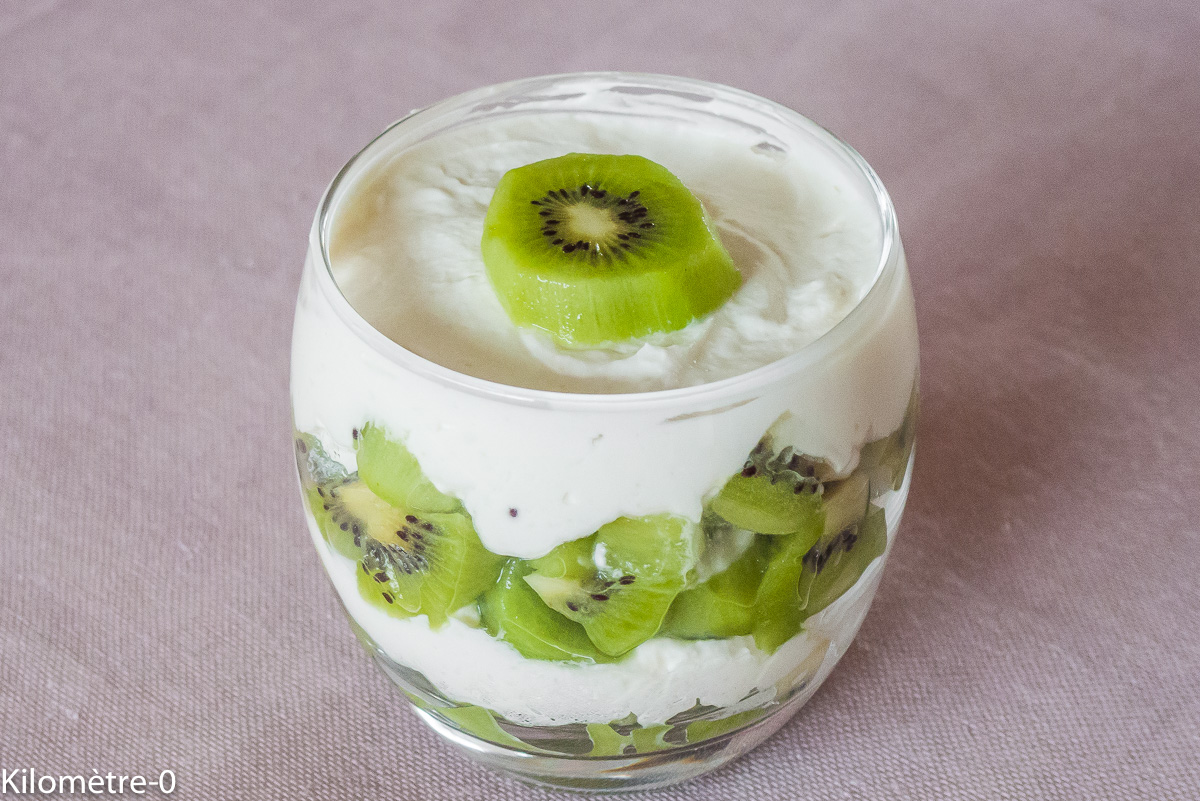 Photo de recette de verrine de kiwi facile, mascarpone de Kilomètre-0, blog de cuisine réalisée à partir de produits locaux et issus de circuits courts