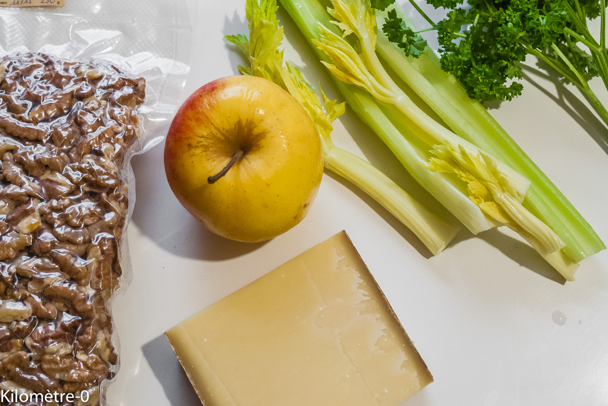 Photo de recette de salade de céleri facile de Kilomètre-0, blog de cuisine réalisée à partir de produits locaux et issus de circuits courts