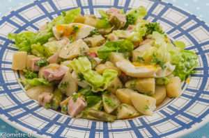 Photo de recette de salade, pomme de terre, bio, jambon blanc, asperges vertes, oeuf, persil, léger, rapide, facile de  Kilomètre-0, blog de cuisine réalisée à partir de produits locaux et issus de circuits courts