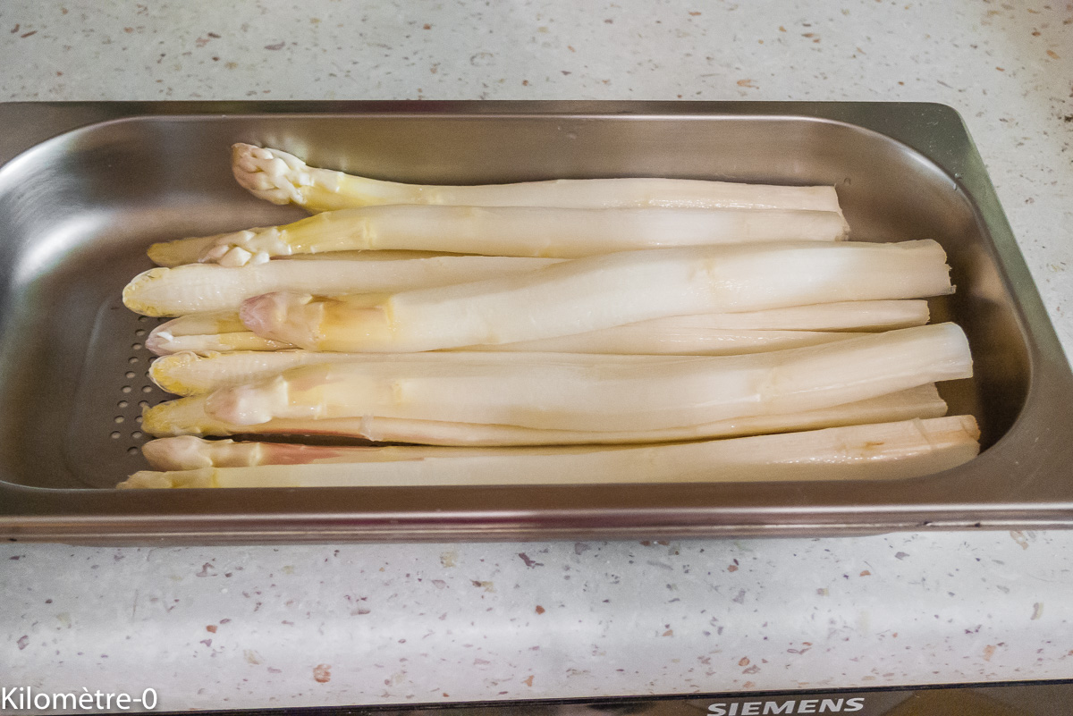Photo de recette d'asperges, four vapeur, facile, rapide, léger de Kilomètre-0, blog de cuisine réalisée à partir de produits locaux et issus de circuits courts