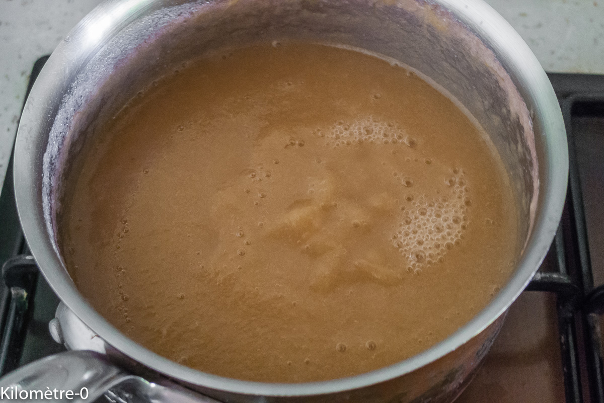 Photo de recette de compote de rhubarbe de Kilomètre-0, blog de cuisine réalisée à partir de produits locaux et issus de circuits courts