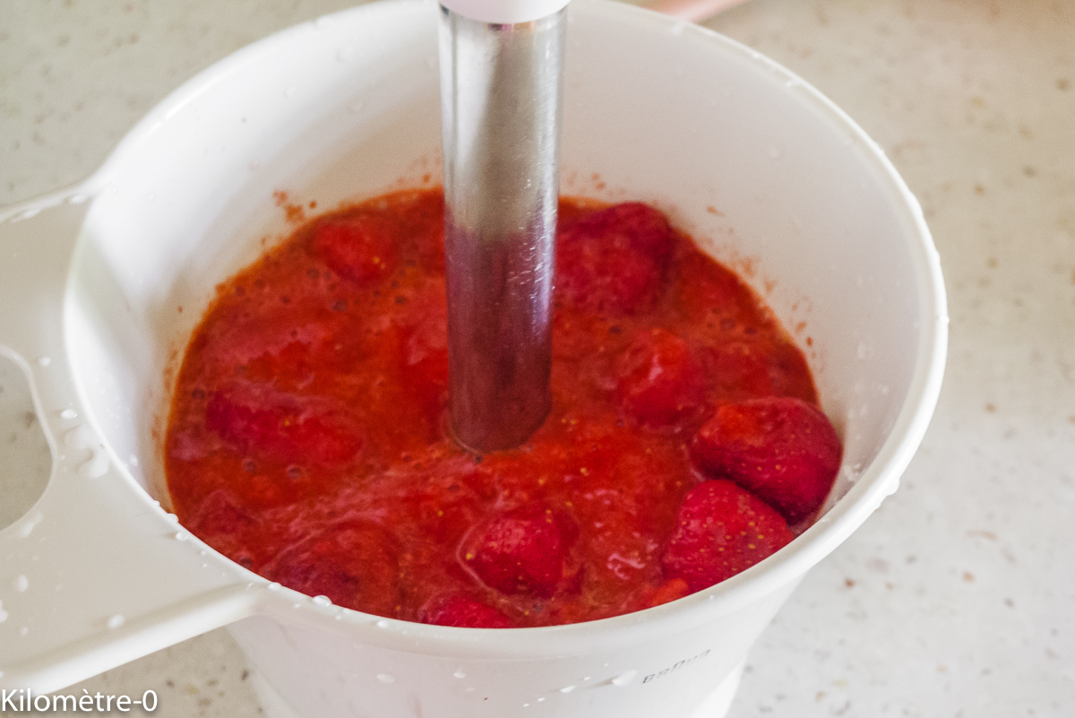 Photo de recette de fraises bio de Kilomètre-0, blog de cuisine réalisée à partir de produits locaux et issus de circuits courts