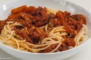 Photo de recette de spaghetti, ragu, veau, cuisine italienne, facile, sauce tomate, Kilomètre-0, blog de cuisine réalisée à partir de produits locaux et issus de circuits courts