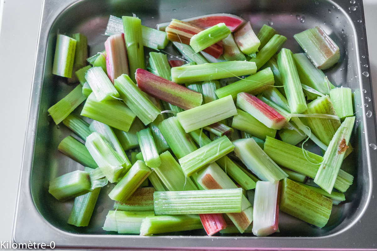 Photo de recette de rhubarbe, four vapeur de Kilomètre-0, blog de cuisine réalisée à partir de produits locaux et issus de circuits courts