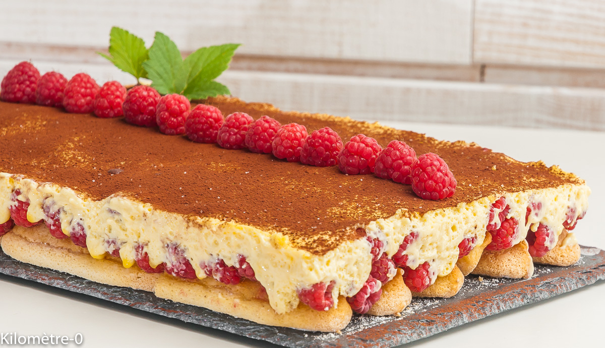 Photo de recette de tiramisu aux framboises, facile, rapide, léger, de Kilomètre-0, blog de cuisine réalisée à partir de produits locaux et issus de circuits courts