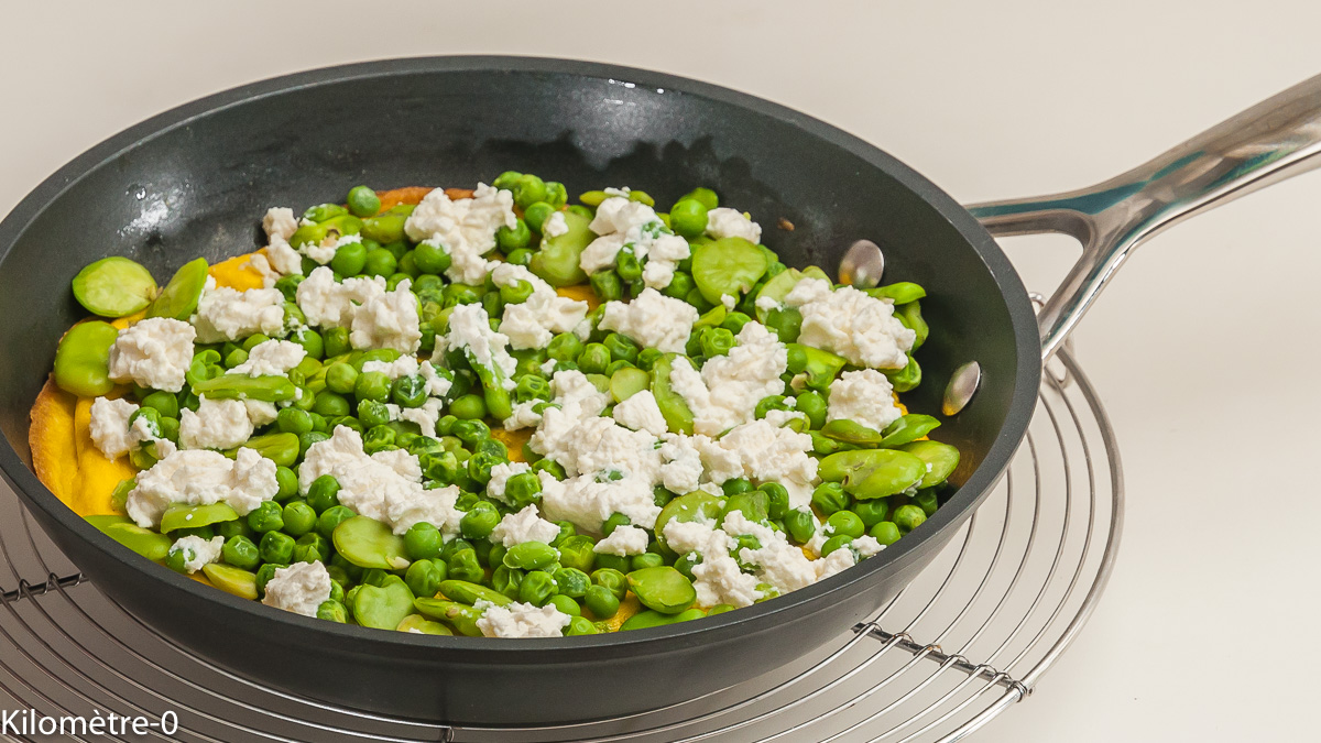 Photo de recette de frittata, ricotta, fèves, petits pois de Kilomètre-0, blog de cuisine réalisée à partir de produits locaux et issus de circuits courts