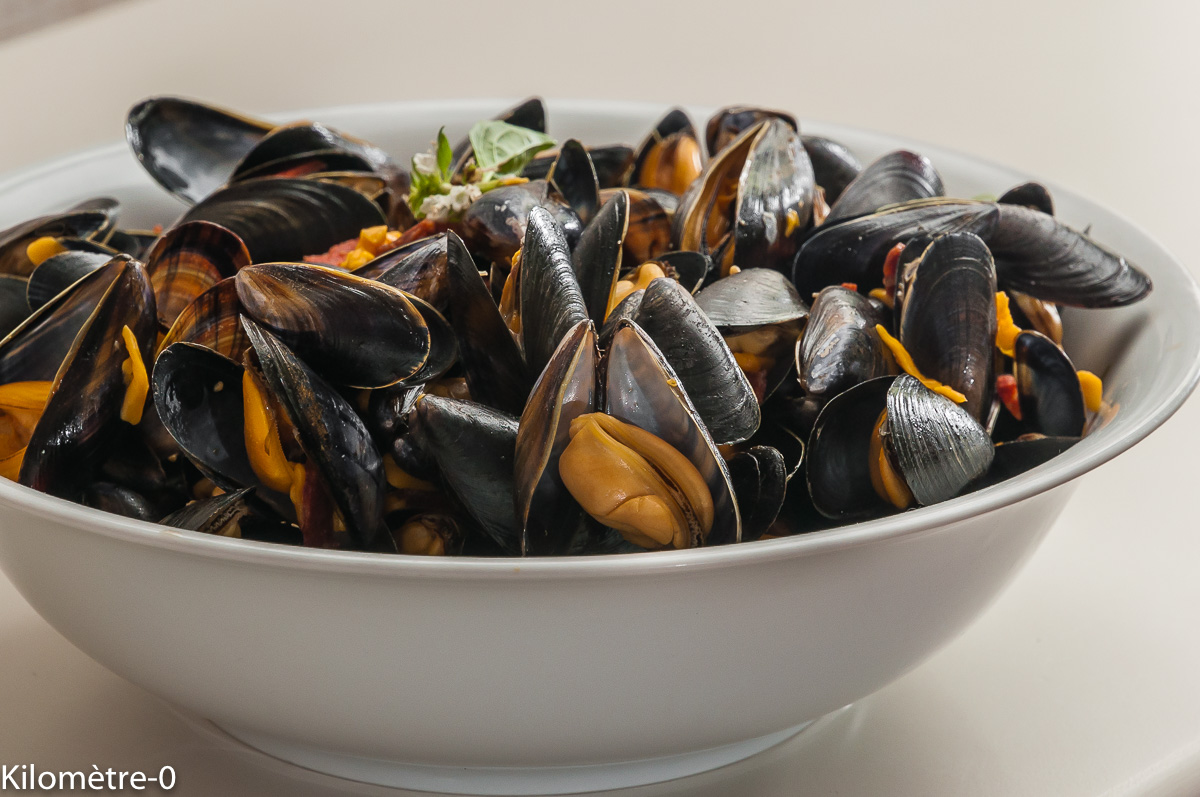 Photo de recette de moules, chorizo, mimolette de Kilomètre-0, blog de cuisine réalisée à partir de produits locaux et issus de circuits courts