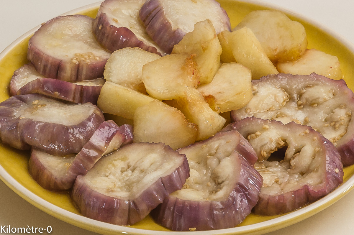 Photo de recette de salade, aubergine, pêche de Kilomètre-0, blog de cuisine réalisée à partir de produits locaux et issus de circuits courts