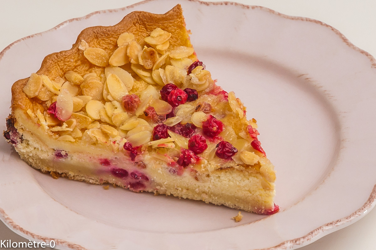 Photo de recette de tarte groseilles, amandes de Kilomètre-0, blog de cuisine réalisée à partir de produits locaux et issus de circuits courts