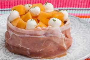 Photo de recette de melon, speck, jambon, mozzarella de  Kilomètre-0, blog de cuisine réalisée à partir de produits locaux et issus de circuits courts