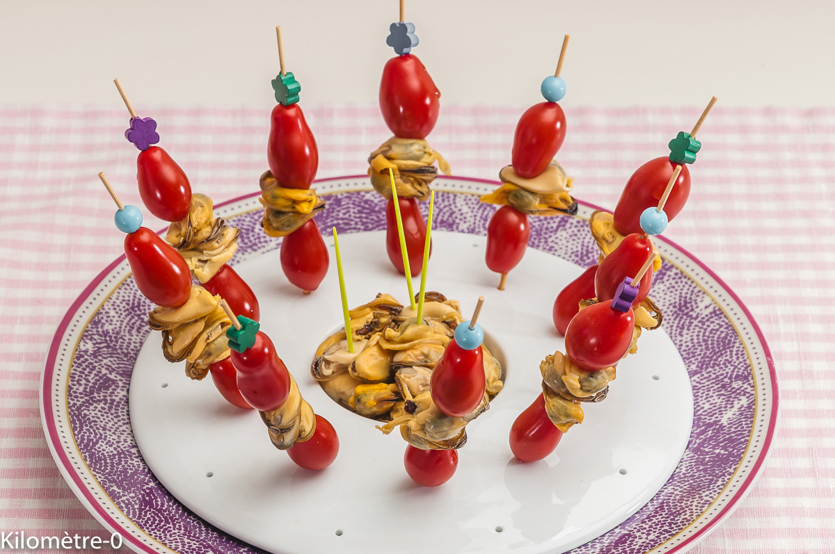 Photo de recette de brochette apéro facile, moules, tomates cerises deKilomètre-0, blog de cuisine réalisée à partir de produits locaux et issus de circuits courts