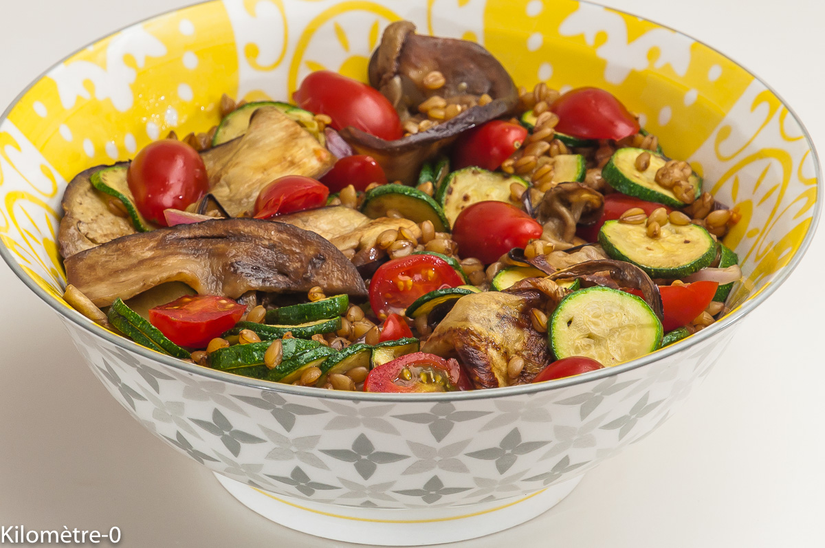 Photo de recette de salade de petit épeautre de Kilomètre-0, blog de cuisine réalisée à partir de produits locaux et issus de circuits courts