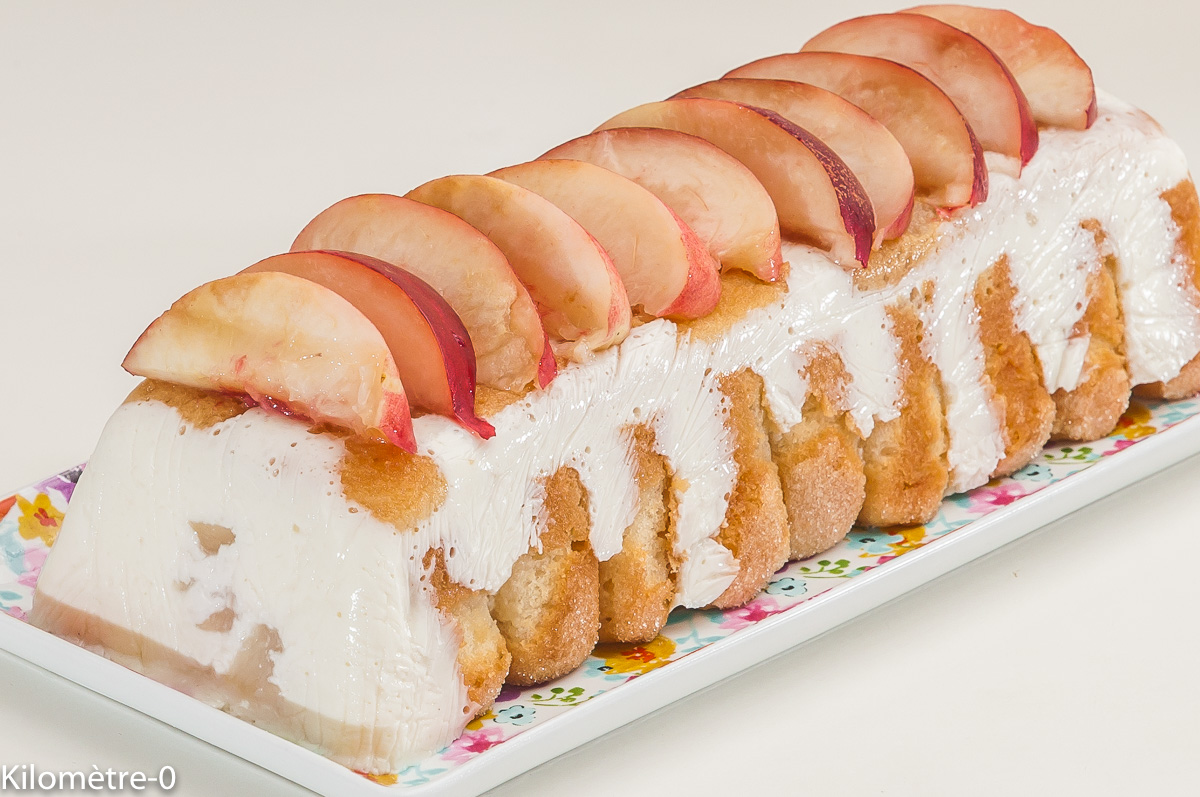 Photo de recette de nectarine, charlotte facile, été, légère de Kilomètre-0, blog de cuisine réalisée à partir de produits locaux et issus de circuits courts