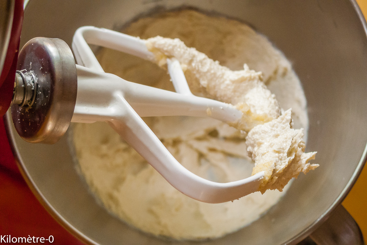 Photo de recette de gâteau nantais étape 2 de Kilomètre-0, blog de cuisine réalisée à partir de produits locaux et issus de circuits courts
