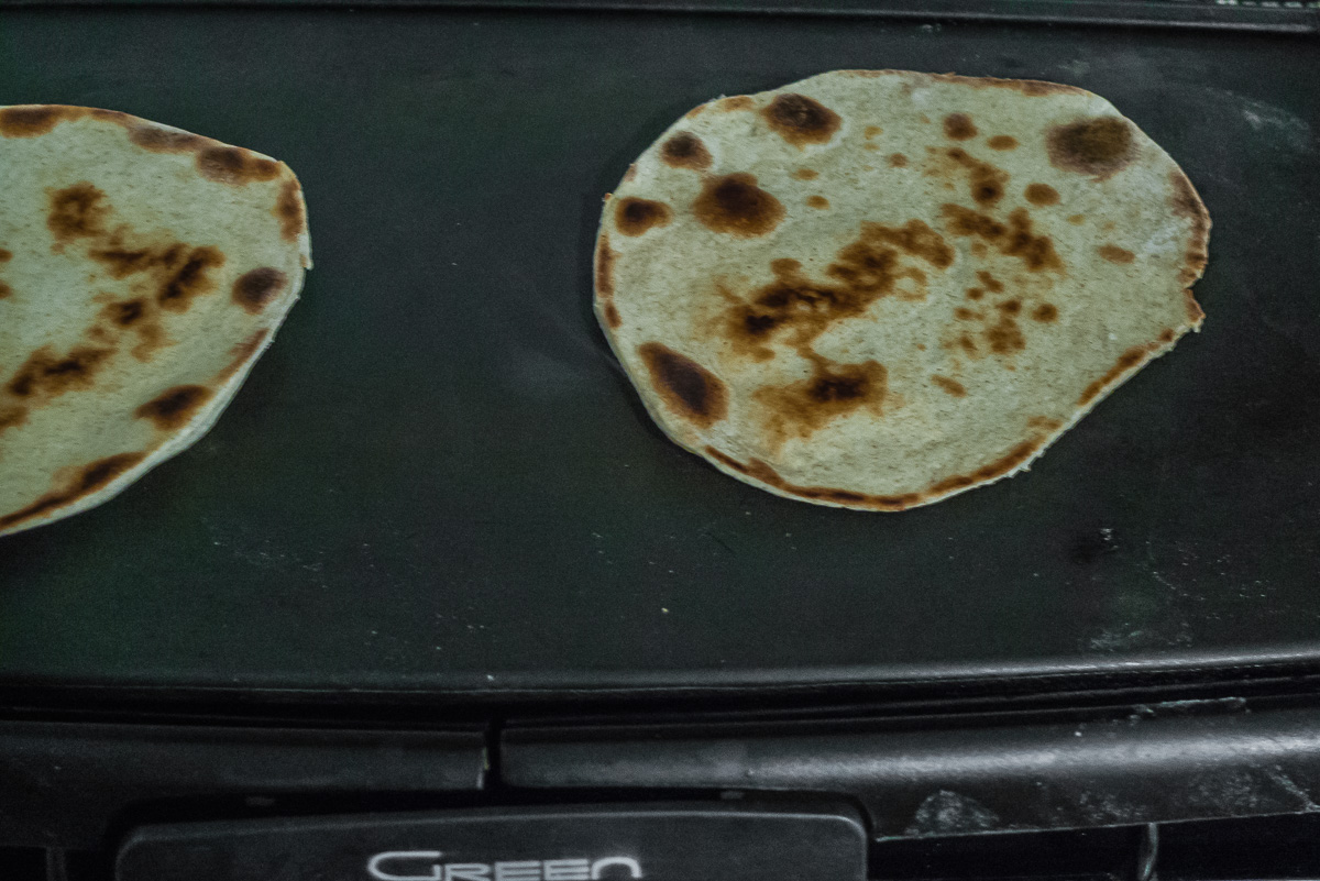 Photo de recette de tortilla de blé, maison, bio, facile, Kilomètre-0, blog de cuisine réalisée à partir de produits locaux et issus de circuits courts