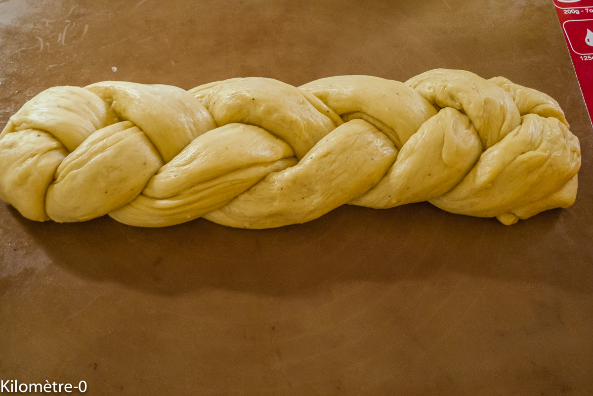 Photo de recette de pâte, brioche vendéenne, Kilomètre-0, blog de cuisine réalisée à partir de produits locaux et issus de circuits courts