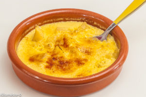 Photo de recette de crème brûlée au muscadet, cuisine nantaise, cuisine de Loire-Atlantique Kilomètre-0, blog de cuisine réalisée à partir de produits locaux et issus de circuits courts