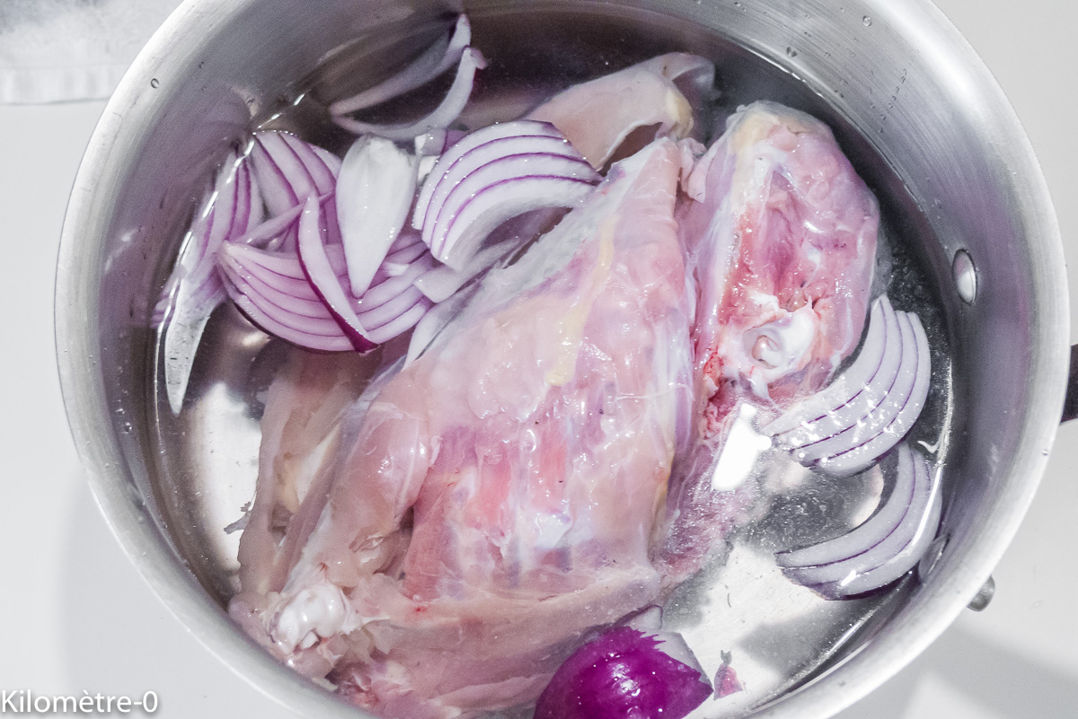 Photo de recette de bouillon de volaille de Kilomètre-0, blog de cuisine réalisée à partir de produits locaux et issus de circuits courts