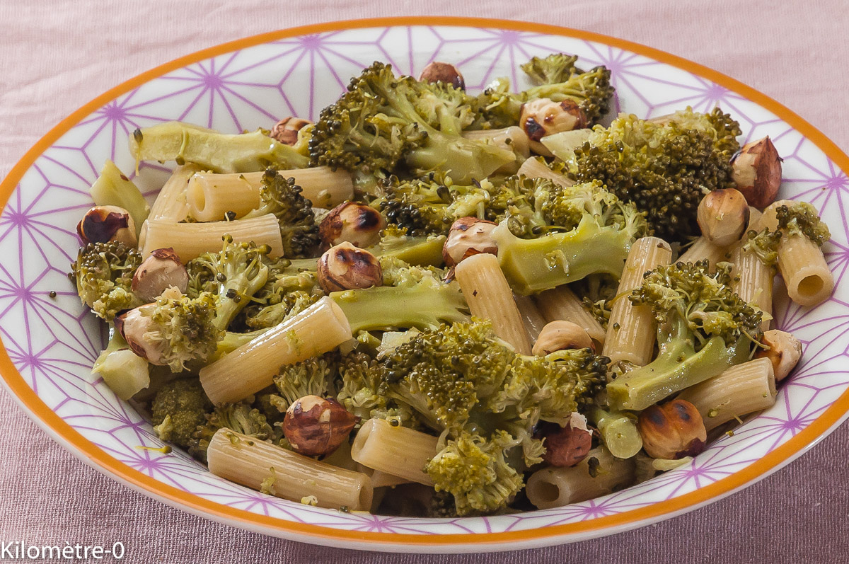 Salade De Pâtes Brocolis Et Noisettes