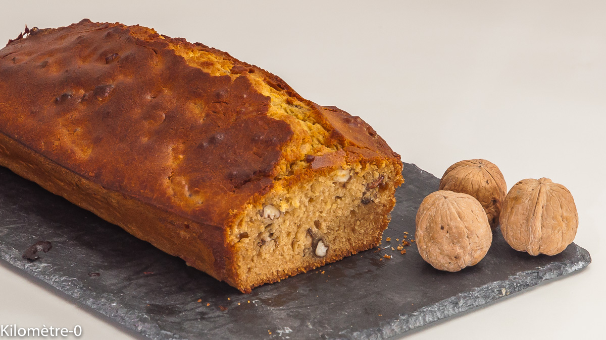 Photo de recette de cake, noix, miel de Kilomètre-0, blog de cuisine réalisée à partir de produits locaux et issus de circuits courts