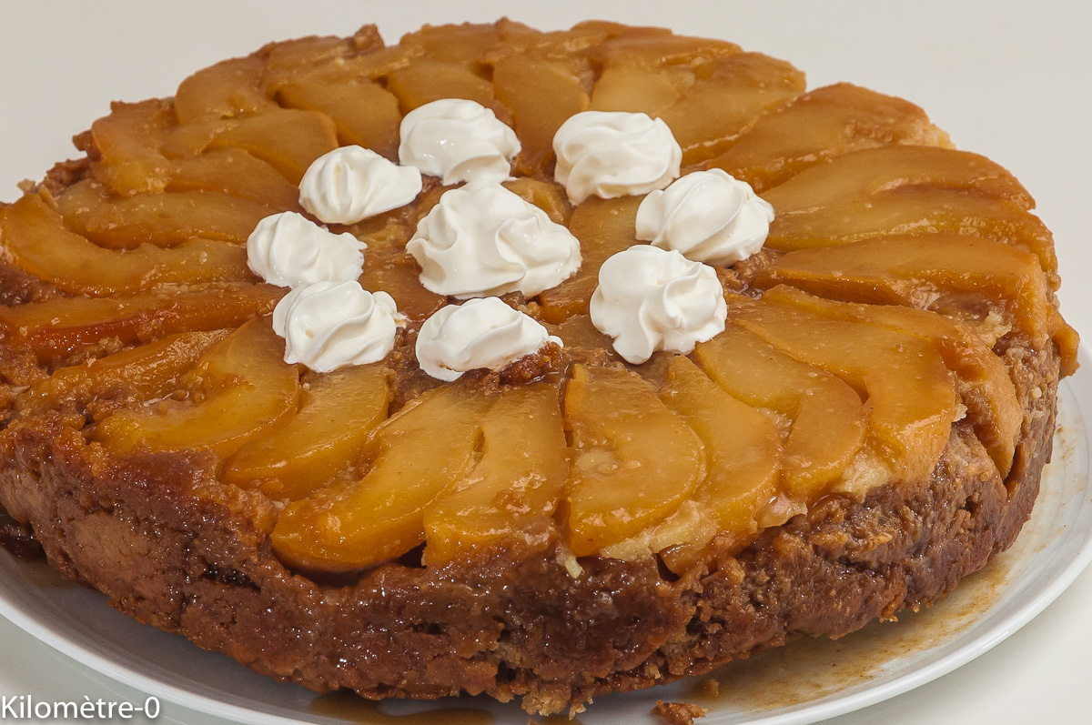 Photo de recette de gâteau renversé aux poires, bio, dessert, gâteau aux fruts, facile,  de Kilomètre-0, blog de cuisine réalisée à partir de produits locaux et issus de circuits courts